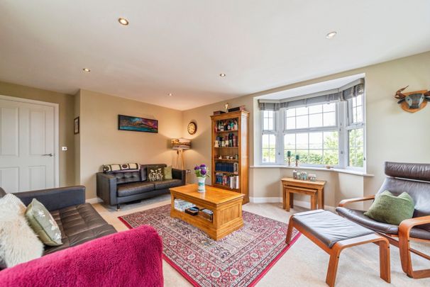 Caldicot Gardens, Grantham - Photo 1