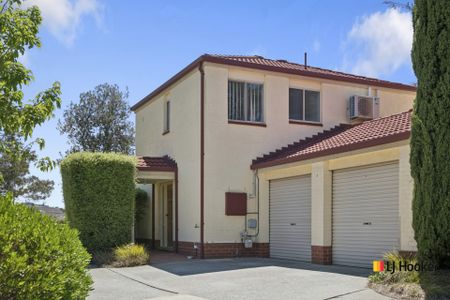 Family Living In Popular Amaroo - Photo 4