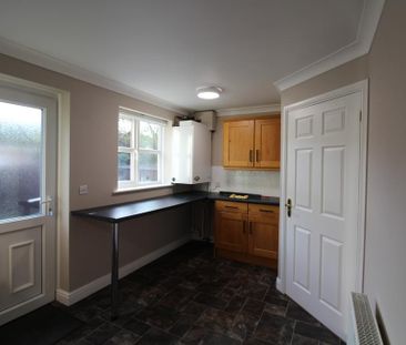3 bedroom terraced house to rent - Photo 3