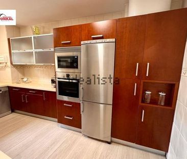 Alquiler de piso en Centro - Foto 5