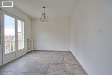 Appartement 3 pièce(s) 2 chambre(s) 82.25 m² - Photo 4