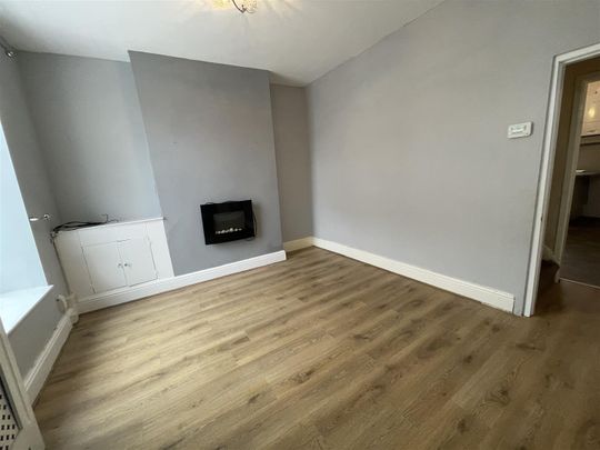2 bed house to rent in Heywood Street, Blackburn, BB6 - Photo 1