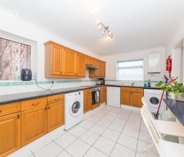 4 bedroom semi-detached house to rent - Photo 6