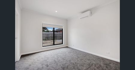 Modern Comfort in a Spacious Unit - Photo 2