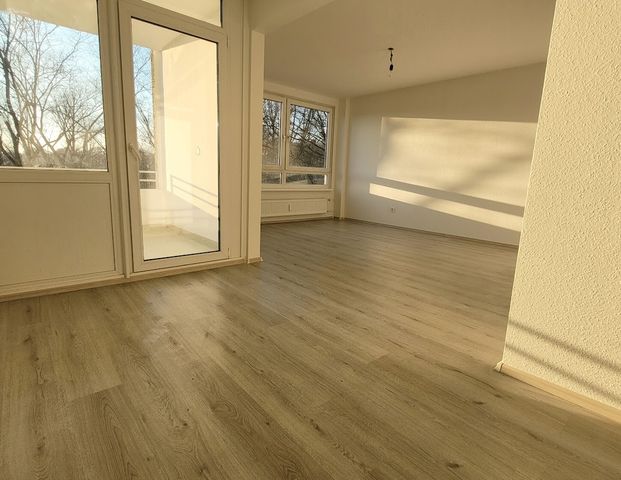 Renovierte 3-Zimmer-Wohnung mit Balkon! - Photo 1