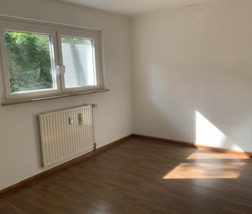 2-Zimmer - Balkon - Bad mit Wanne und Fenster - Foto 1