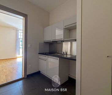 Justine, appartement T1 - Place du Port Communeau - Photo 2