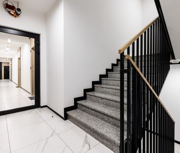 Wyjątkowe mieszkanie na Mokotowie - Zdjęcie 2