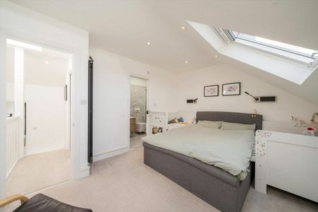 Ormiston Grove, Shepherds Bush, W12 - Photo 3