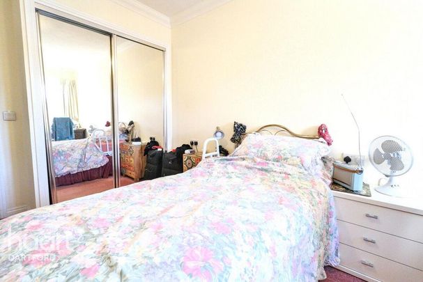 1 bedroom retirement property to rent - Photo 1