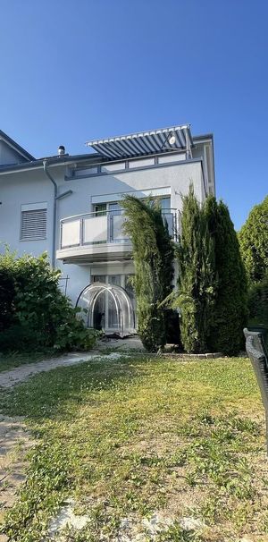 LICHTDURCHFLUTET, SONNIG MIT GARTEN - Photo 1