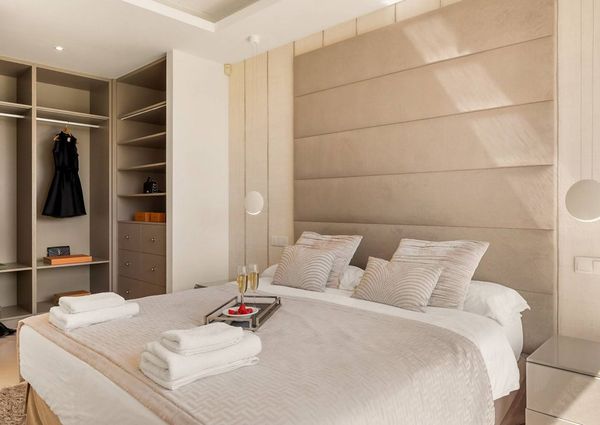 4 bedroom luxury Villa for rent in El Paraíso, Andalusia