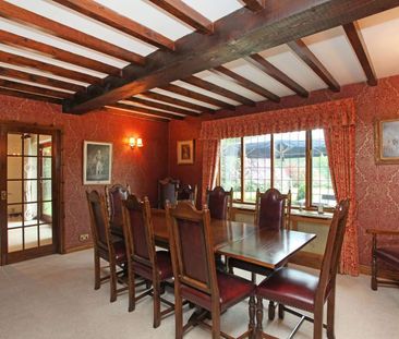 A charming country house and estate on the Surrey, Sussex, and Hamp... - Photo 2