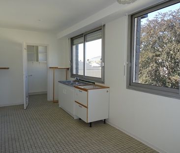 Location Appartement 3 pièces 85m² ORLEANS 45000 - Photo 1
