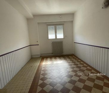 Location Maison 4 pièces 136m² - Photo 1