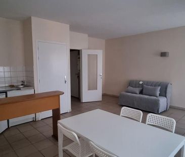 Location Appartement 1 pièce 32m² PRIVAS 07000 - Photo 1