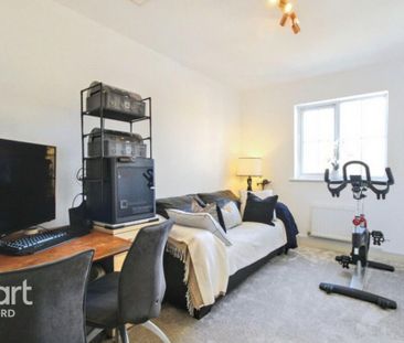 2 bedroom block of apartments to rent - Photo 1