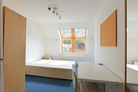 4 bedroom house to rent - Photo 2