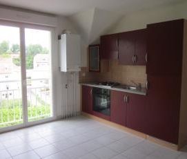Location Appartement 3 pièces 69m² ST AVOLD 57500 - Photo 1