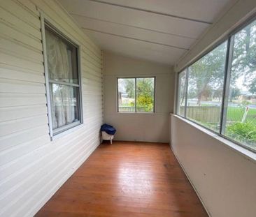 Comfortable and convenient family home - Photo 4