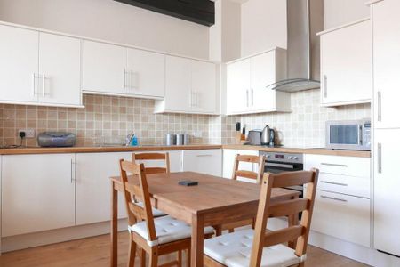 1 bedroom flat to rent - Photo 5