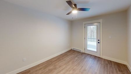 240 Lian St #4 - Photo 4