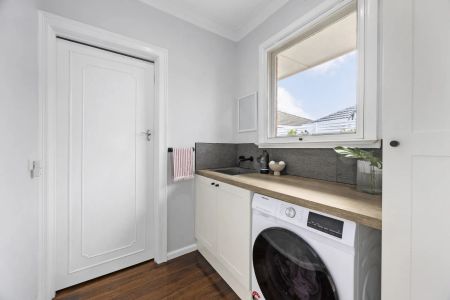 A Bright Beachside Sanctuary with Inspired Outdoor Living - Photo 2