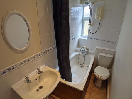 1 bedroom flat to rent - Photo 5