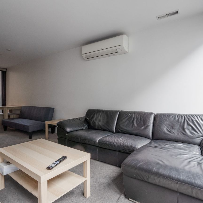 Executive style apartment with modern amenities - Photo 1