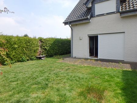 Attraktive Doppelhaushälfte mit Garage! - Photo 4