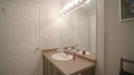 For Lease - 4175 Palermo Common, Burlington, Ontario - Photo 5