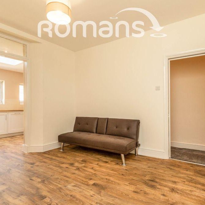 1 bedroom in a house share to rent - Photo 1