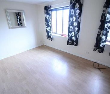 2 bedroom maisonette to rent - Photo 1