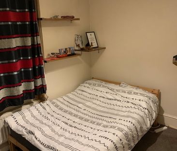 Room in a Shared House, Commercial Road, E1 - Photo 2