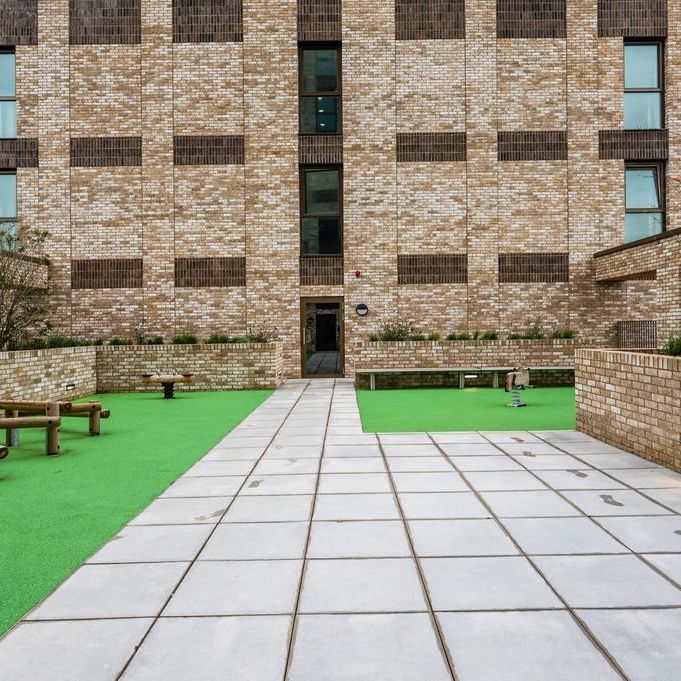 2 bedroom apartment to rent - Photo 2