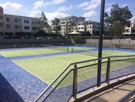 Wentworth Point - Photo 4