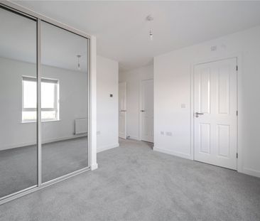 3 bedroom house to rent Elder Drive, Houghton Regis, Dunstable, Bed... - Photo 6