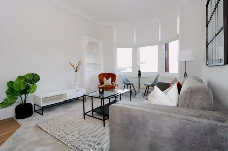 1Bedrooms, 1Bathrooms - Photo 3