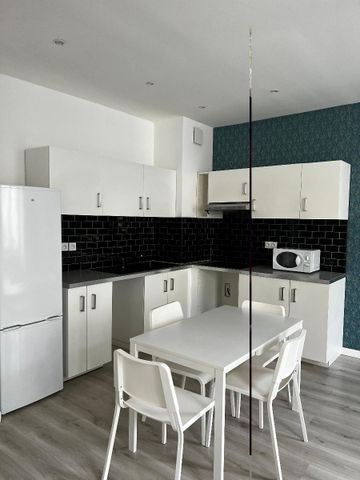 Location Appartement 4 pièces 77m² BORDEAUX 33800 - Photo 5