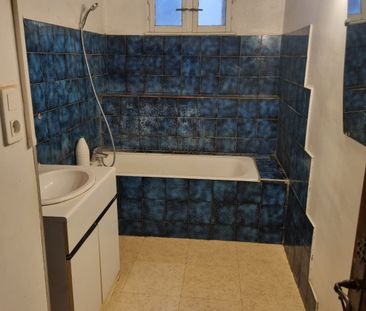 Location Appartement 3 pièces 70m² ARLES 13200 - Photo 4