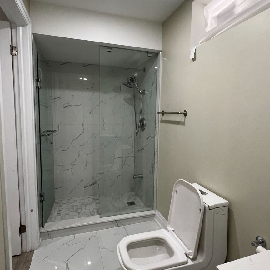 For Lease - 1008 Wrenwood Drive Unit# (2 Bdrm Unit), Oshawa, Ontario - Photo 1