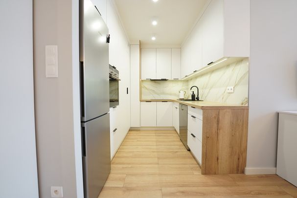 ŚRÓDMIEŚCIE, apartament 42m2 balkon+garaż - Photo 1