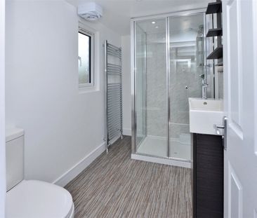 Oriental Road, Woking, Surrey, GU22 7AL - Photo 1