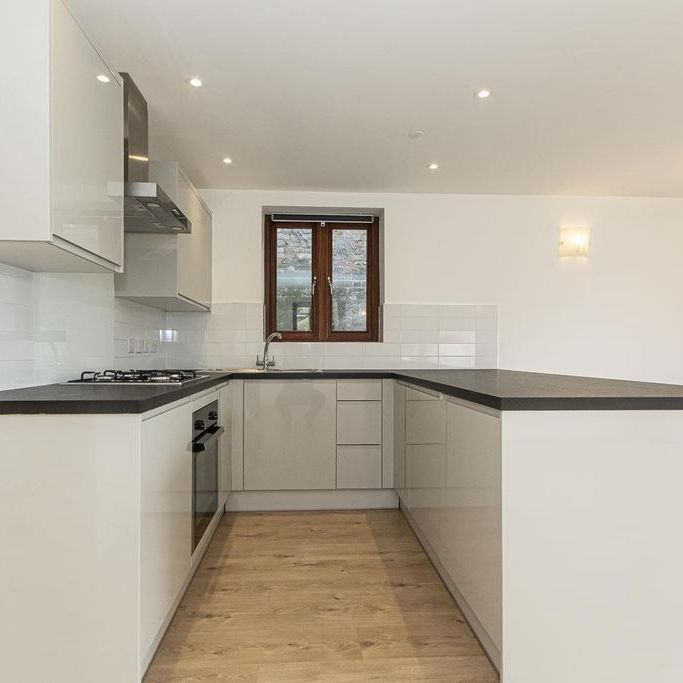 2 bedroom detached house to rent - Photo 1