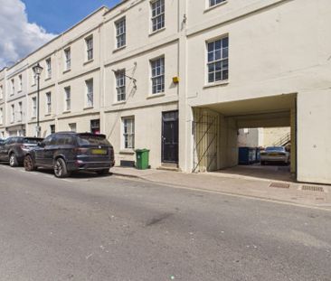Room 1, Flat 2 50 St Georges Street, Cheltenham - Photo 6