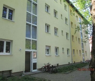 Was will man mehr? Wärmedämmung, neue Fenster und Balkone! - Photo 1