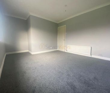 2 bedroom end of terrace house to rent - Photo 4