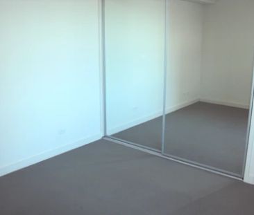 1 BED UNFURNISHED IN CASINO TOWERS - Photo 6