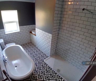 2 bedroom terraced house to rent - Photo 3