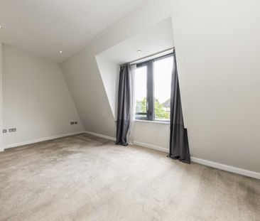 Gunnersbury Mews, Chiswick, W4, London - Photo 2